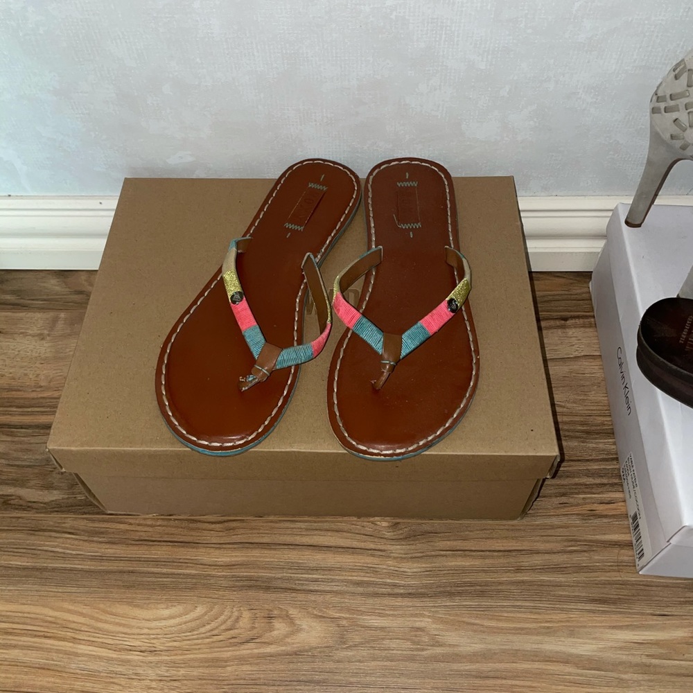Roxy flip-flops